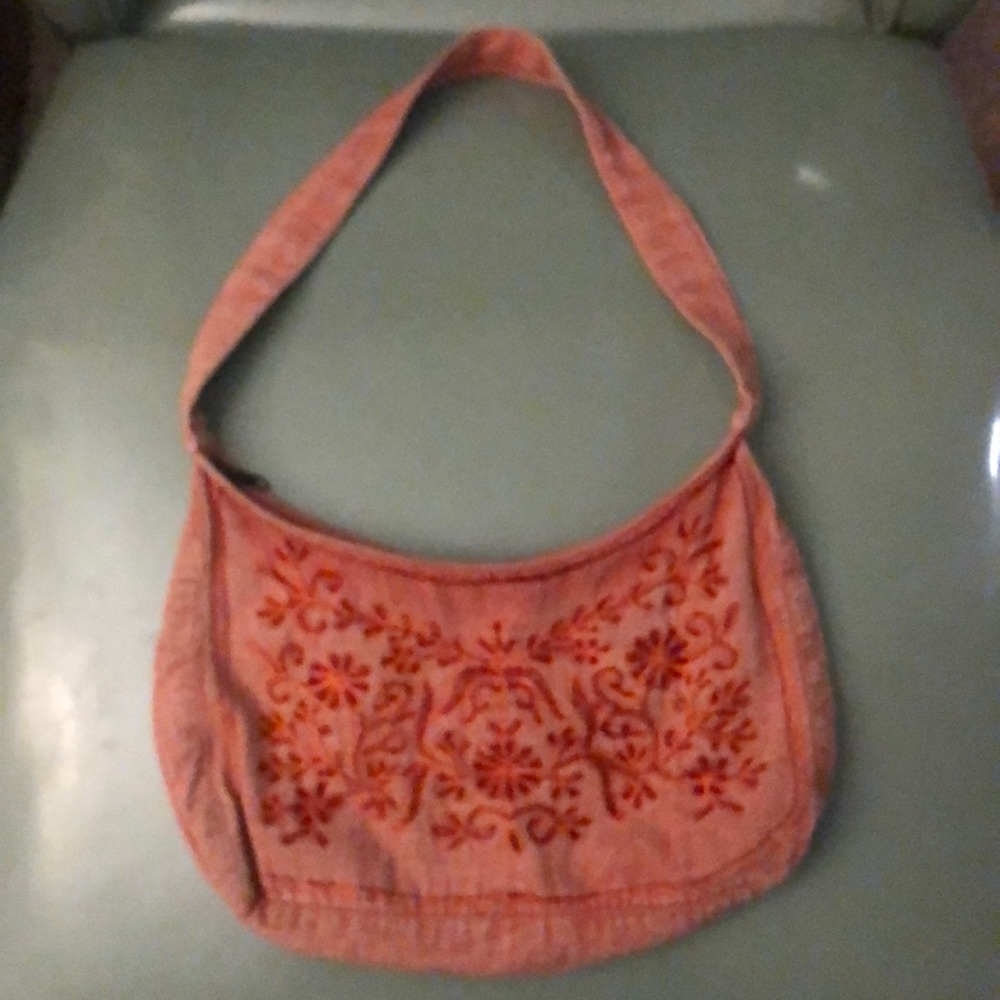 Earth Divas Purse Red/Orange Color